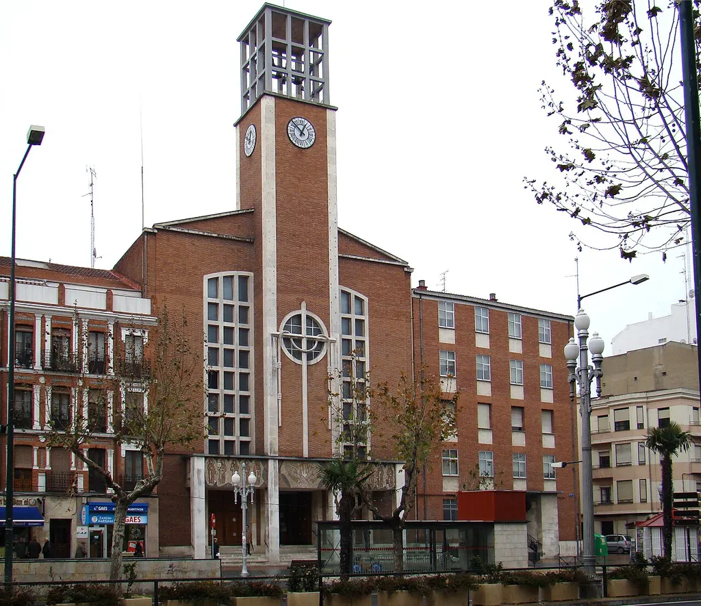 Iglesia-parroquia de la Purísima Concepción, de frailes franciscano, situada en el Paseo e Zorrilla de Valladolid (España)