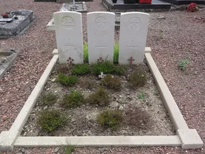 Le Catelet Churchyard, Commonwealth Plot