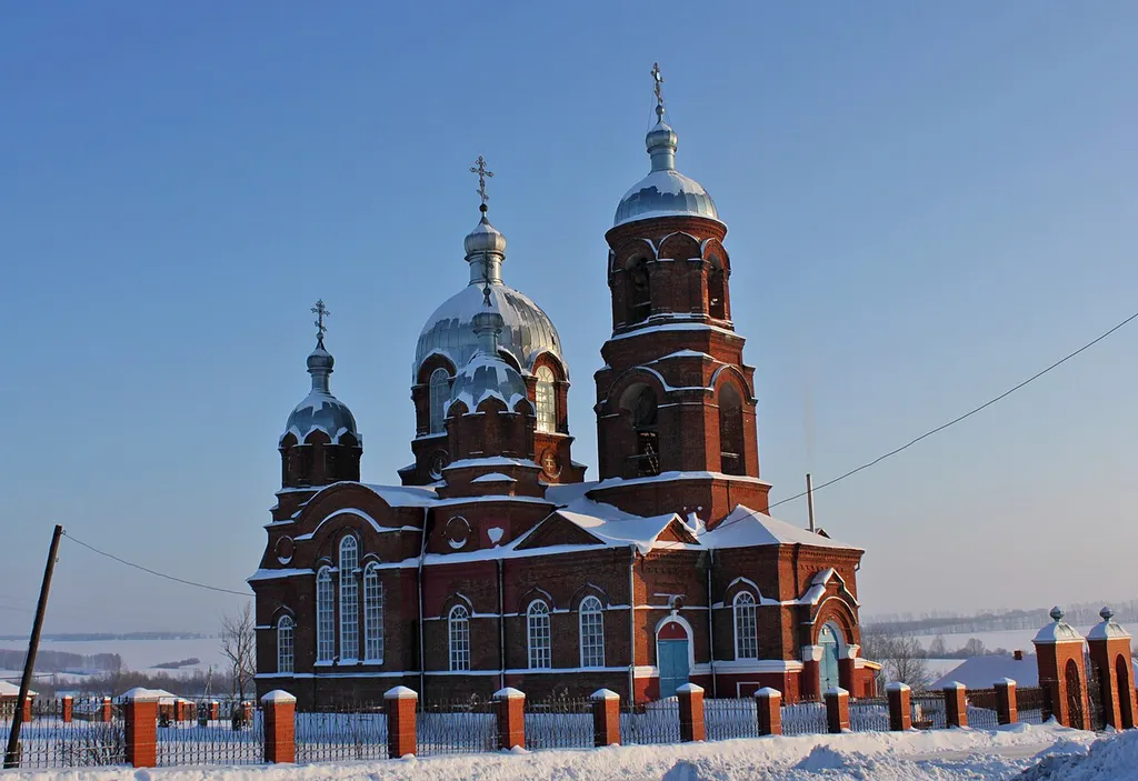 Казанская (успенская) церковь с интерьером (Республика Мордовия, Саранск, село маколово)