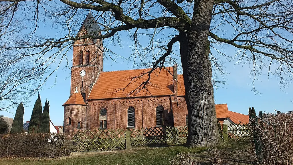 Dorfkirche Battin