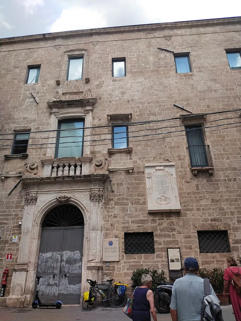 Taranto Vecchia, Tarento zaharra