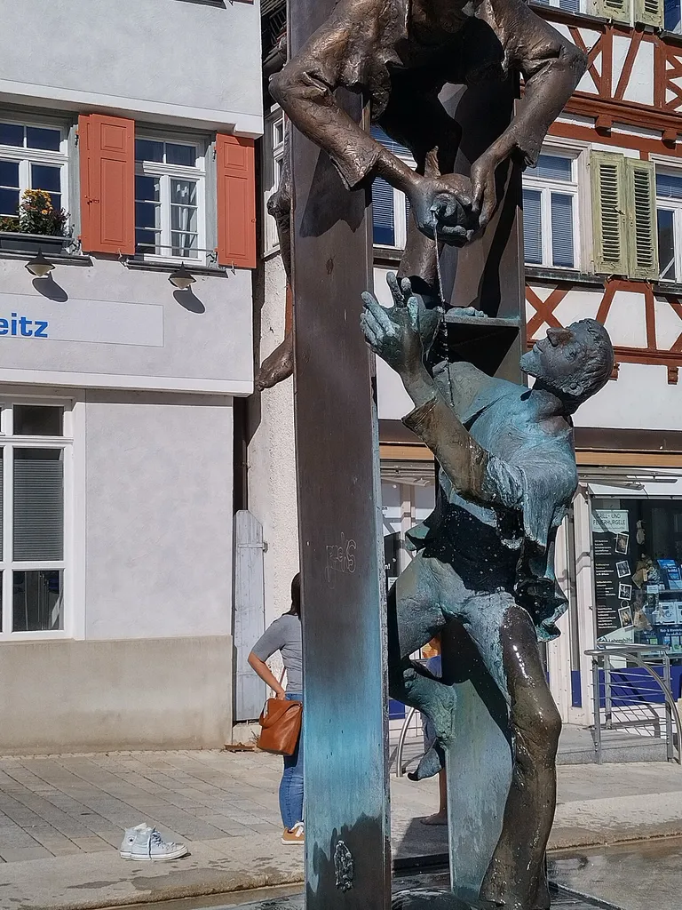 Brunnen vor dem Rathaus in Giengen an der Brenz