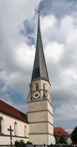 Katholische Pfarrkirche Mariä Himmelfahrt (Rogglfing)