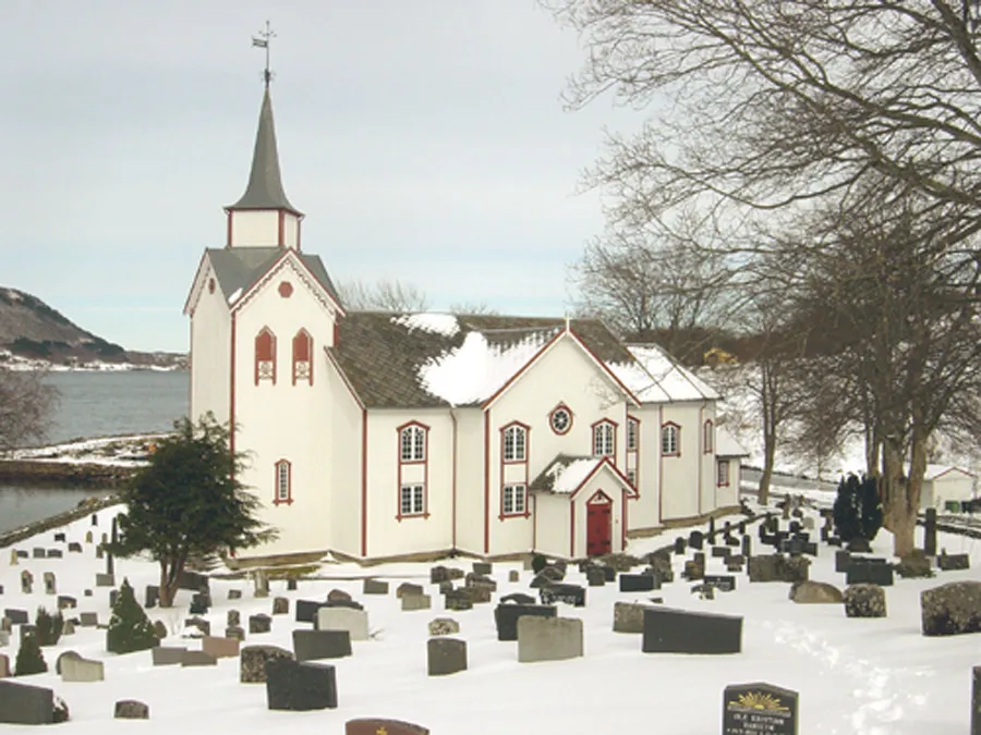 Gjemnes and the Øre kirke