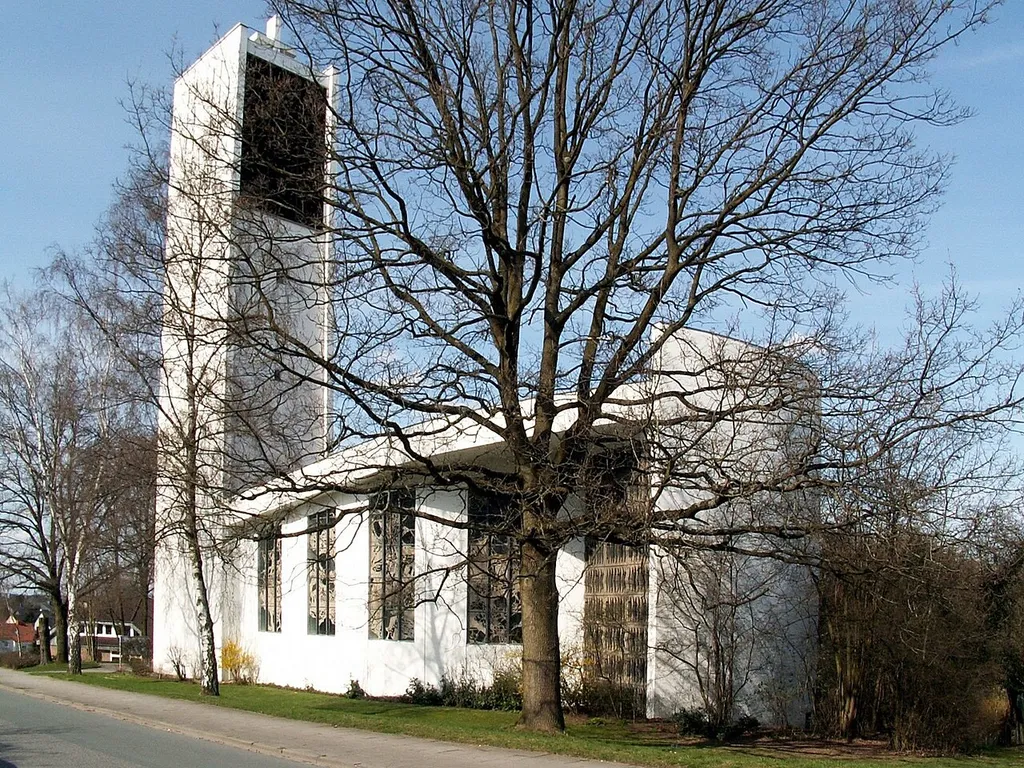 ev. Melanchthonkirche in Osnabrück, Stadtteil Kalkhügel, Ansicht von Süden