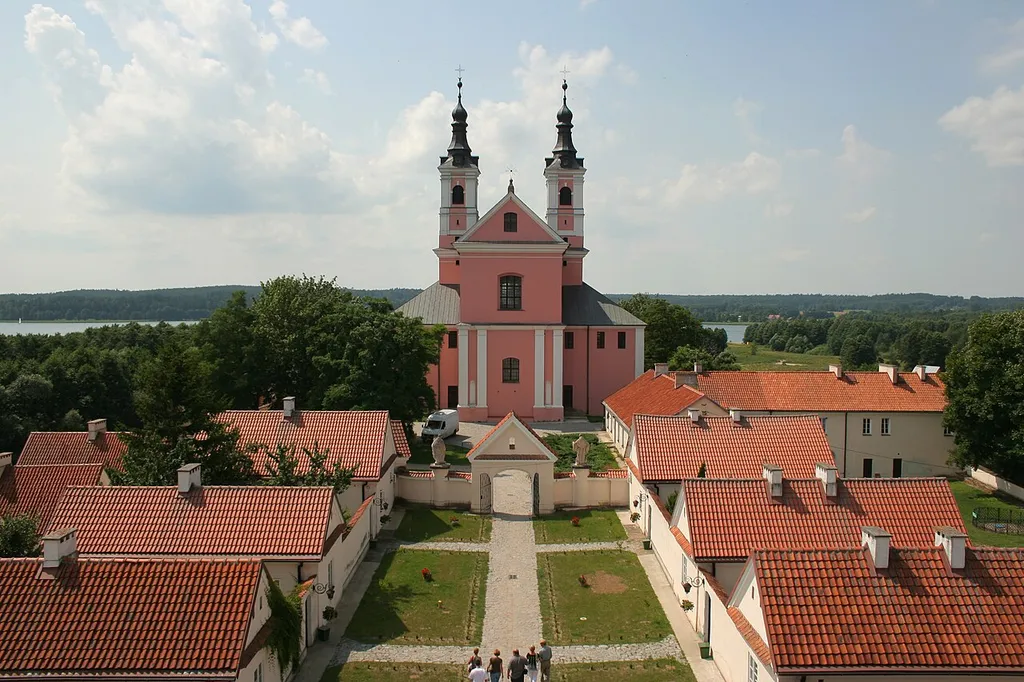 Były klasztor w Wigrach.