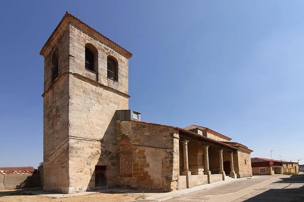 Iglesia de la Exaltación de la Cruz en Palencia de Negrilla