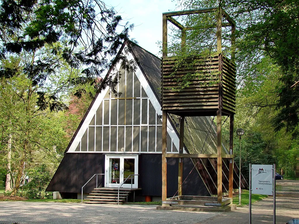 Holzkirche in Bremen-Schönebeck im Frühjahr 2011