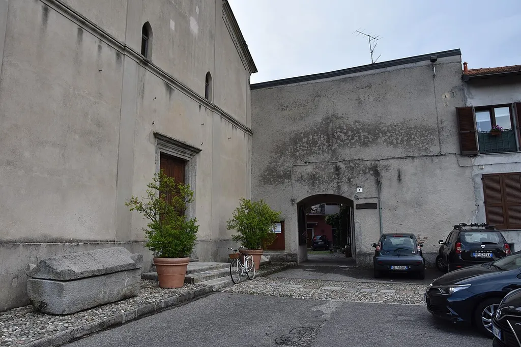 La chiesa della Santissima Trinità a Capolago, frazione del comune di Varese, in Lombardia.