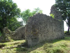 Medieval church ruins in Veľká Čalomija