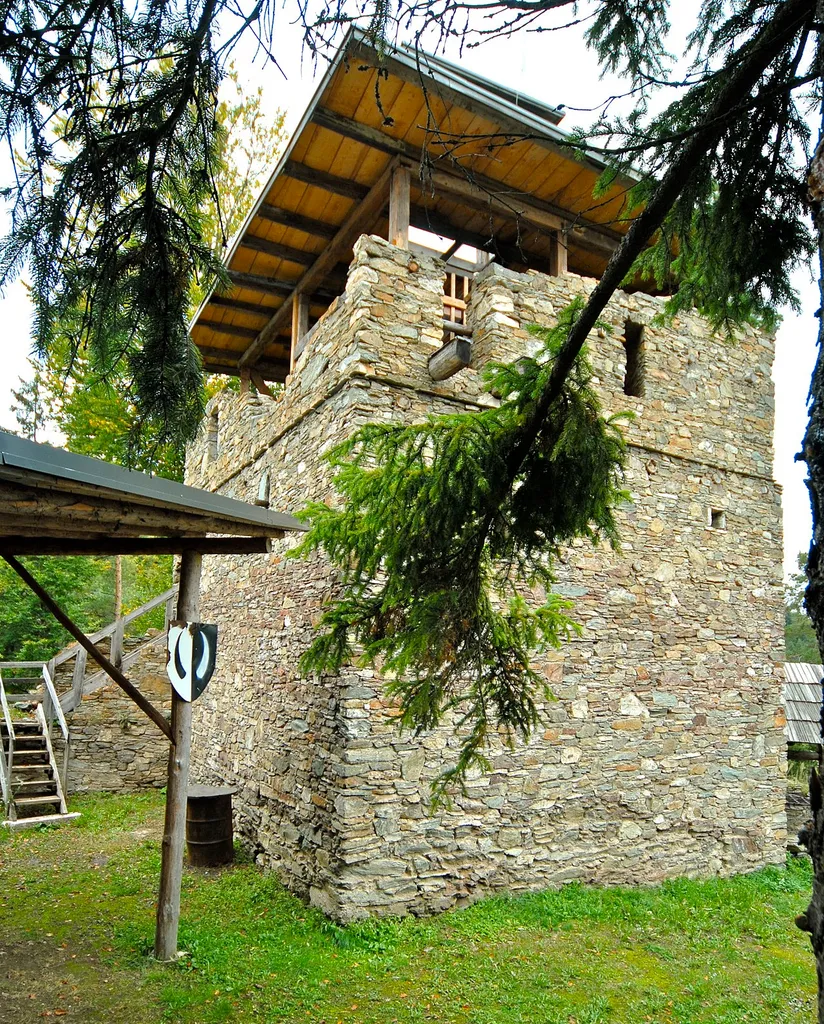 Castle ruin Zeiselburg near Zeiselberg, market town Magdalensberg, district Klagenfurt Land, Carinthia, Austria, EU