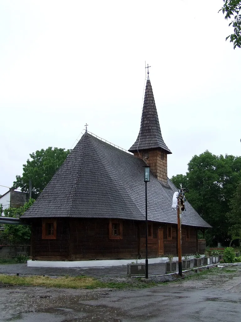 Biserica de lemn din Bonț, mutată în Dej, județul Cluj.