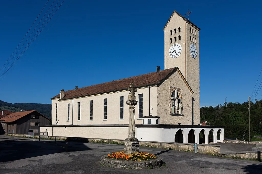 Kirche Saint Pierre et Paul in Fontenais (JU)