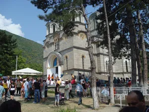 Lešok Monastery