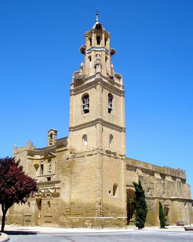 Iglesia de Santa María de la Corona, en Ejea de los Caballeros (Zaragoza, Aragón, España)