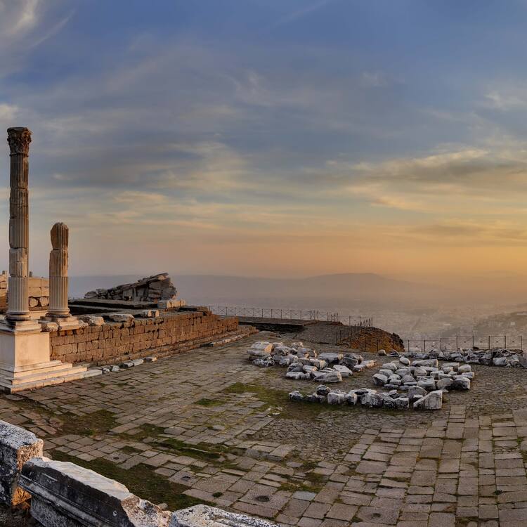 Pergamon and its Multi-Layered Cultural Landscape