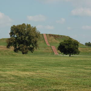 Cahokia Mounds State Historic Site